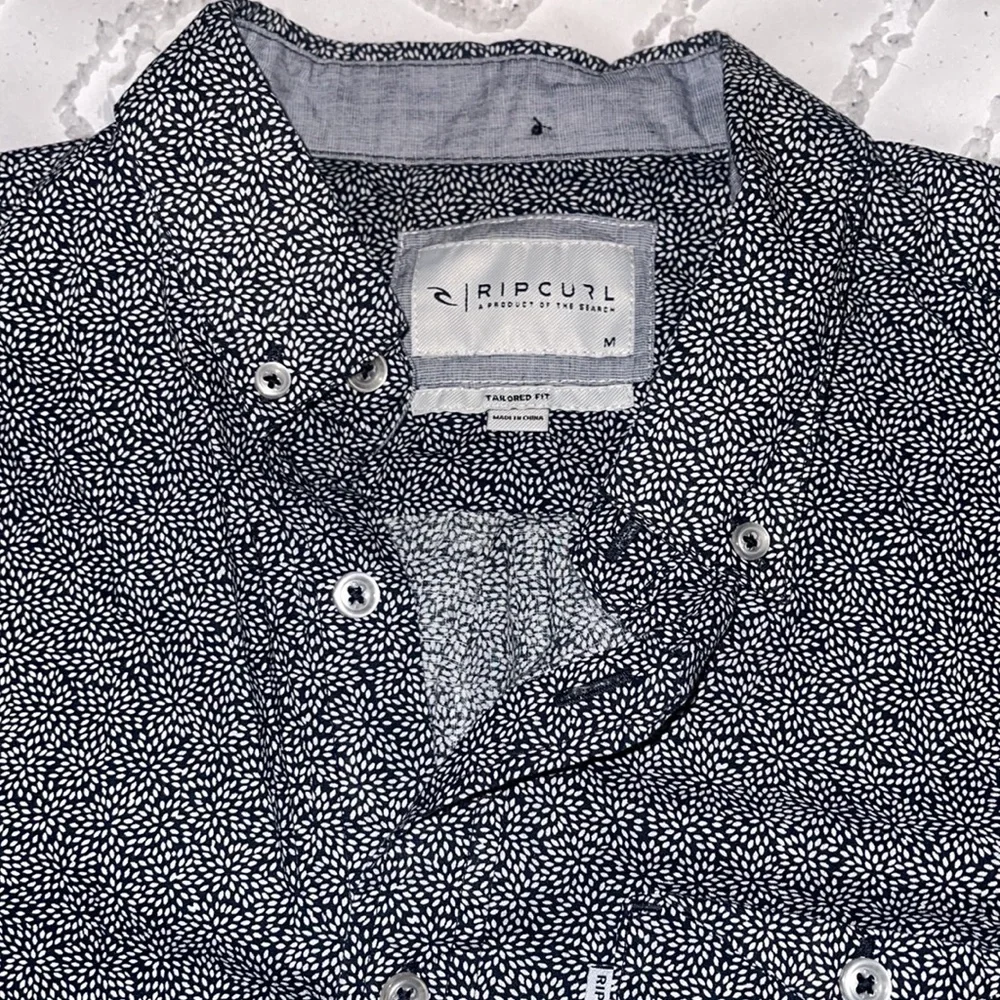 Mens rip curl button up shirt - Picture 2 of 4